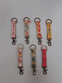 1120904-皮key吊飾